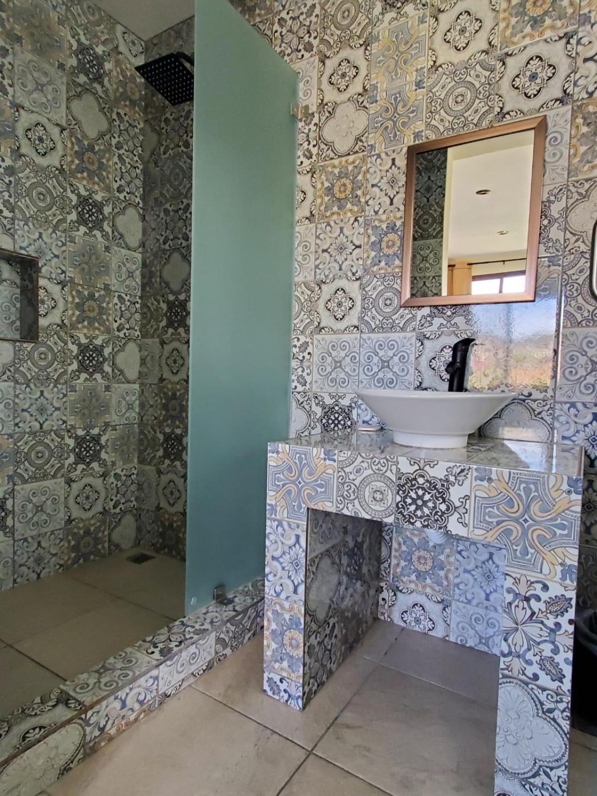 Hotel Posada Camelinas Пацкуаро Экстерьер фото