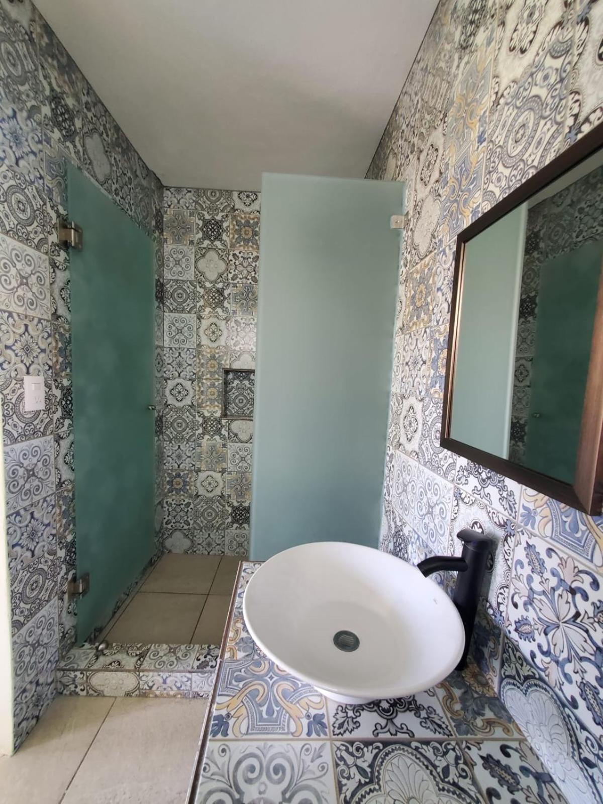 Hotel Posada Camelinas Пацкуаро Экстерьер фото